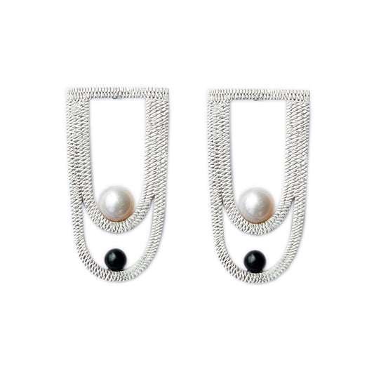 DRAPE EARRINGS
