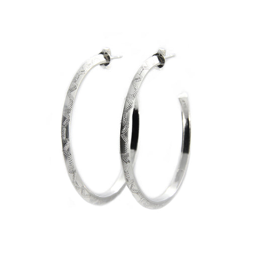 SIGNATURE HOOP EARRINGS